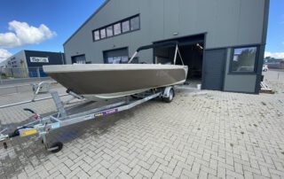 Discover 595 On Trailer